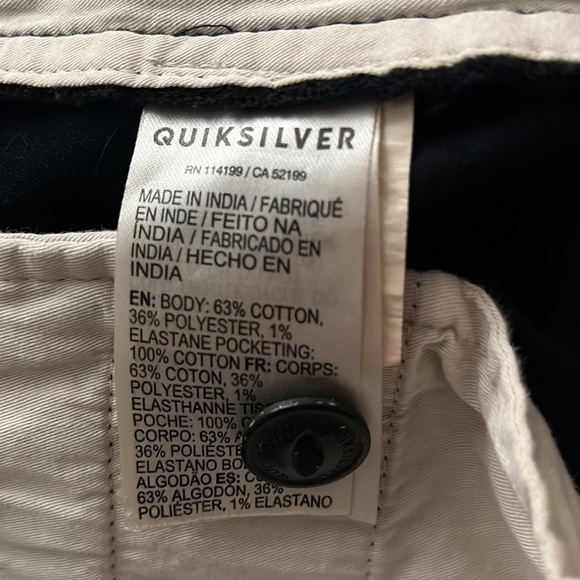 Quicksilver Solid Black Flat Front Shorts 34 Front and Back Pockets - Picture 6 of 6